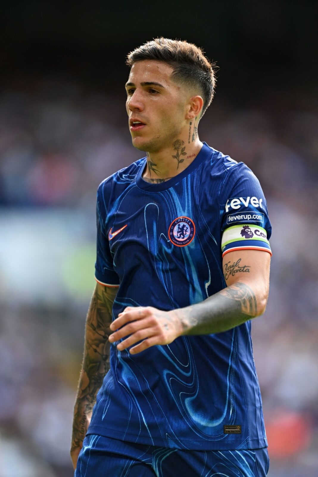 NEWS.ro: Impresarul lui Enzo Fernandez, nemulţumit că mijlocaşul a fost suspendat două meciuri de antrenorul echipei Chelsea