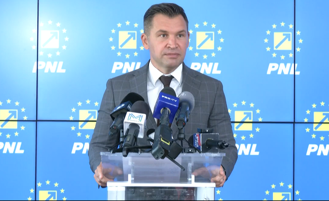 NEWS.ro: Ionuţ Stroe (PNL): E momentul unei reveniri rapide la aceeaşi masă a partidelor pro-occidentale / Sub nicio formă nu ne putem permite un guvern în care extremismul intră pe uşă, fie direct, fie prin susţinere