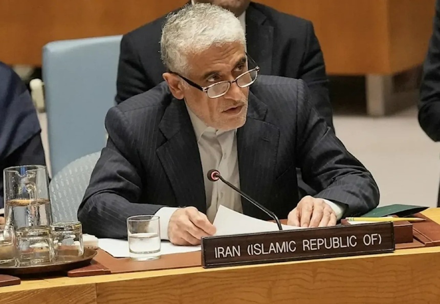 NEWS.ro: Iranul denunţă blocada maritimă pe care i-au impus-o SUA drept o ”încălcare gravă a suveranităţii” şi ”o măsură ilegală”. Ambasadorul iranian la ONU Amir Saeid Iravani cere, în altă scrisoare adresată lui Guterres, despăgubiri de la cinci ţări de la Golfu