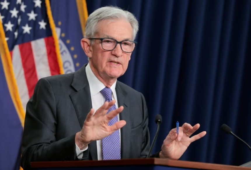 NEWS.ro: Jerome Powell îşi anunţă retragerea din funcţia de preşedinte al Fed, dar va rămâne în Consiliul guvernatorilor, spre marea nemulţumire a lui Trump