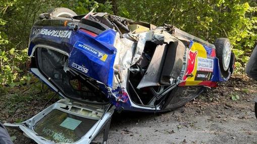 NEWS.ro: Jos Verstappen, tatăl lui Max Verstappen, implicat într-un accident spectaculos la Raliul Valoniei - VIDEO