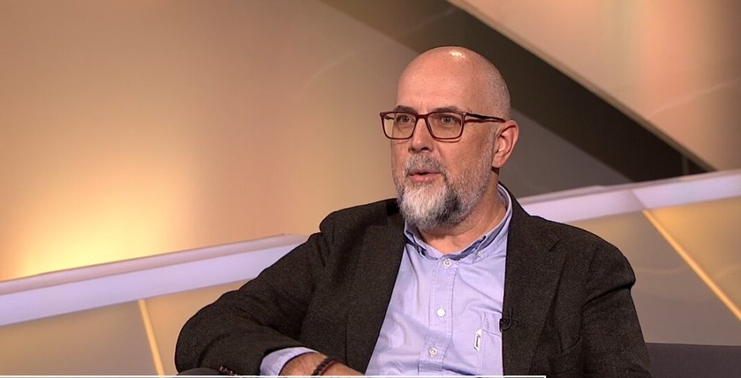 NEWS.ro: Kelemen Hunor: Sunt de acord cu listarea pe bursă, pachetul minoritar/ Sunt anumite companii din România care astăzi nu pot fi listate, dar această propunere este pe termen mediu