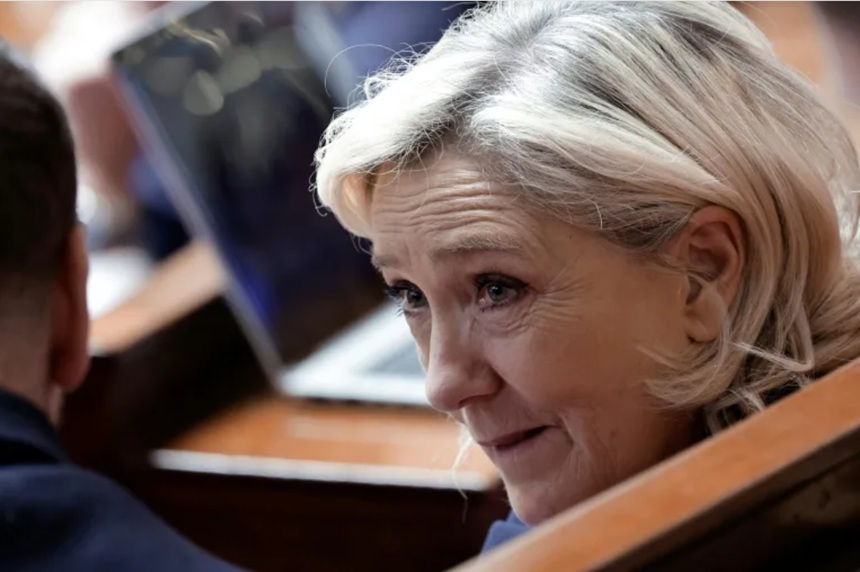 NEWS.ro: Le Pen îl acuză de Macron de ”trumpizare”, după o ieşire a şefului statului pe tema medicilor străini