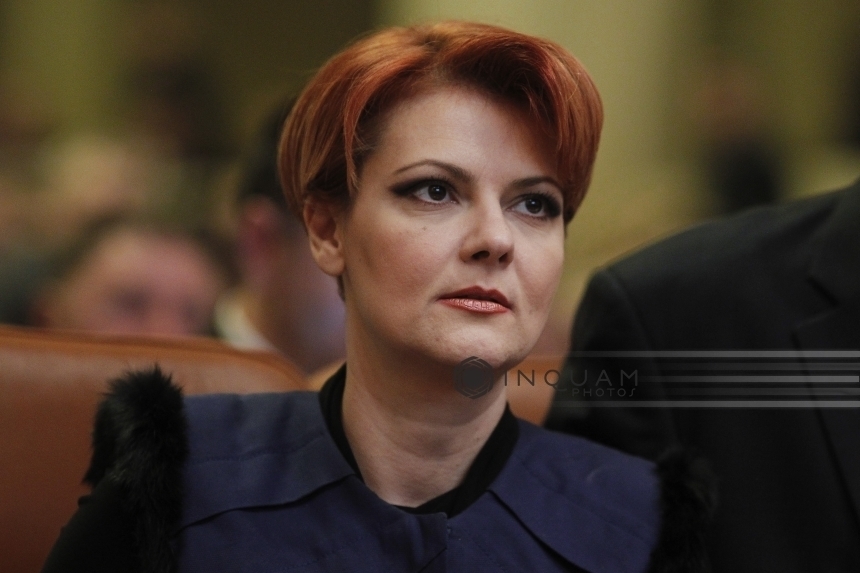 NEWS.ro: Lia Olguţa Vasilescu spune că nu a cerut demisia lui Sorin Grindeanu de la şefia Camerei Deputaţilor: Ştiu că ar fi frumos ca partiduleţul care a ieşit pe locul 4 în alegeri să vrea să deţină funcţia de preşedinte al Camerei