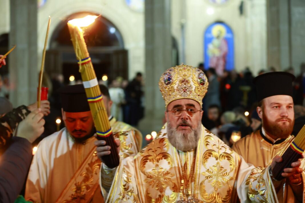 NEWS.ro: Mesaj despre pace şi responsabilitate într-un context global tensionat, transmis de IPS Ciprian, Arhiepiscopul Buzăului şi Vrancei, la slujba de Înviere - FOTO