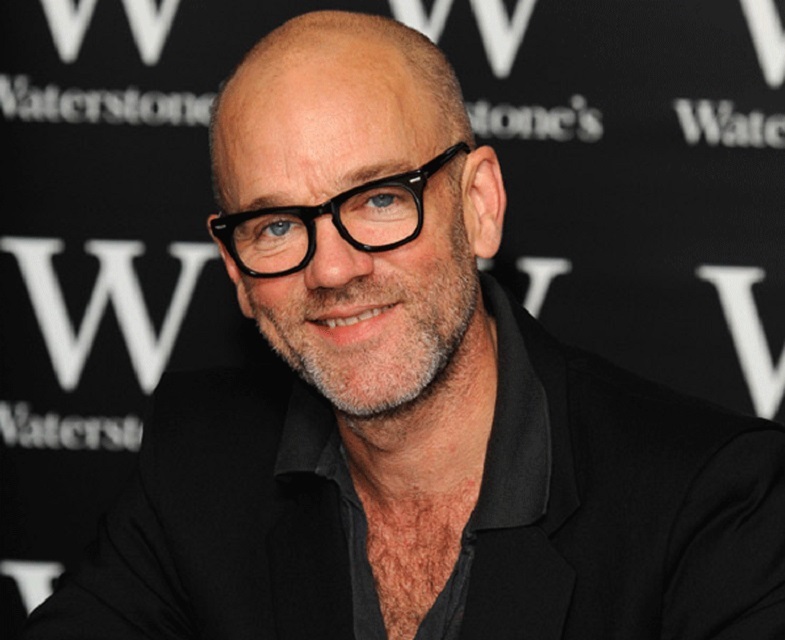NEWS.ro: Michael Stipe a anunţat primul album solo şi a dezvăluit cine ar trebui, în opinia lui, să-l interpreteze într-un film biografic/ VIDEO