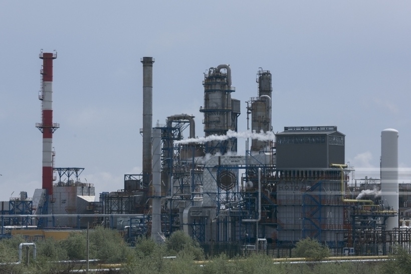 NEWS.ro: Ministrul Energiei: În România se produce la maxim cu ceea ce avem deschis astăzi, cu Vega, cu Petromidia Năvodari şi cu Petrobrazi Ploieşti. Cantitatea de petrol pe care România o poate extrage este, de asemenea, la nivelul maxim