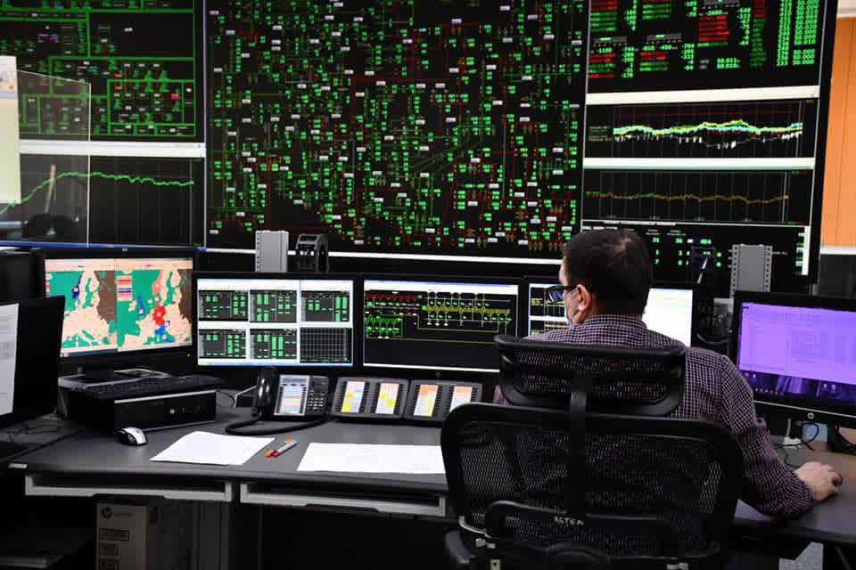 NEWS.ro: Ministrul Energiei, mesaj pentru „cei care nu se opresc nici de sărbători”, ci sunt „la datorie zi şi noapte”: Sunt oamenii care ţin sistemul energetic în funcţiune, iar munca lor, chiar dacă nu se vede de fiecare dată, se simte în fiecare casă