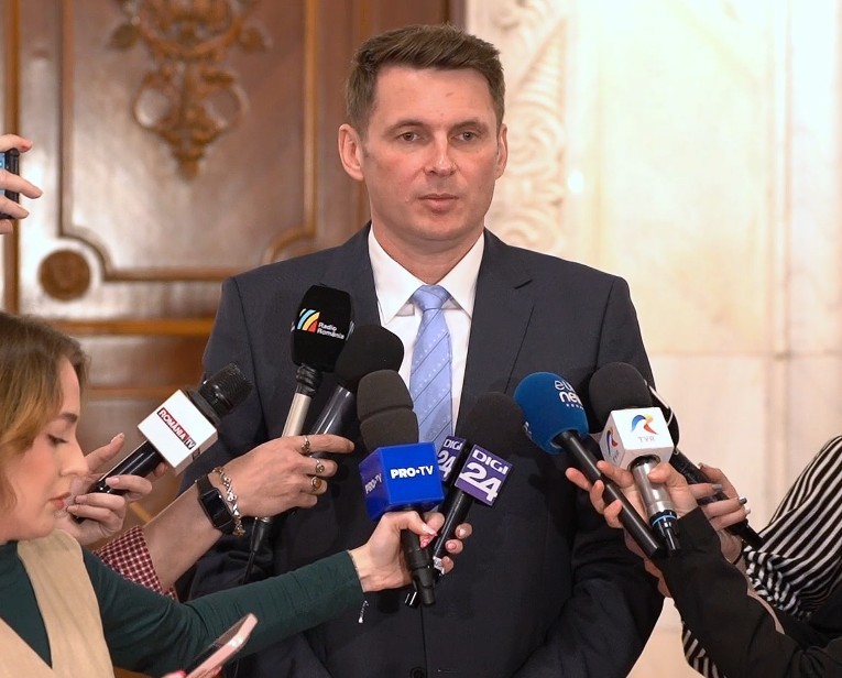 NEWS.ro: Mircea Abrudean, după anunţul moţiunii de cenzură comune PSD-AUR: Împreună, aritmetica parlamentară evident îi avantajează / Nu cred că vor exista colegi din PNL care să voteze o moţiune de cenzură împotriva preşedintelui PNL