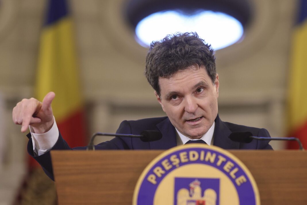 NEWS.ro: Nicuşor Dan: Ceea ce văd este o lipsă de susţinere a PSD faţă de premier / Este un acord pe care PSD, în momentul ăsta, îl încalcă / Ei spun că nu mai există o situaţie de colegialitate care să permită funcţionarea optimă a acestei coaliţii