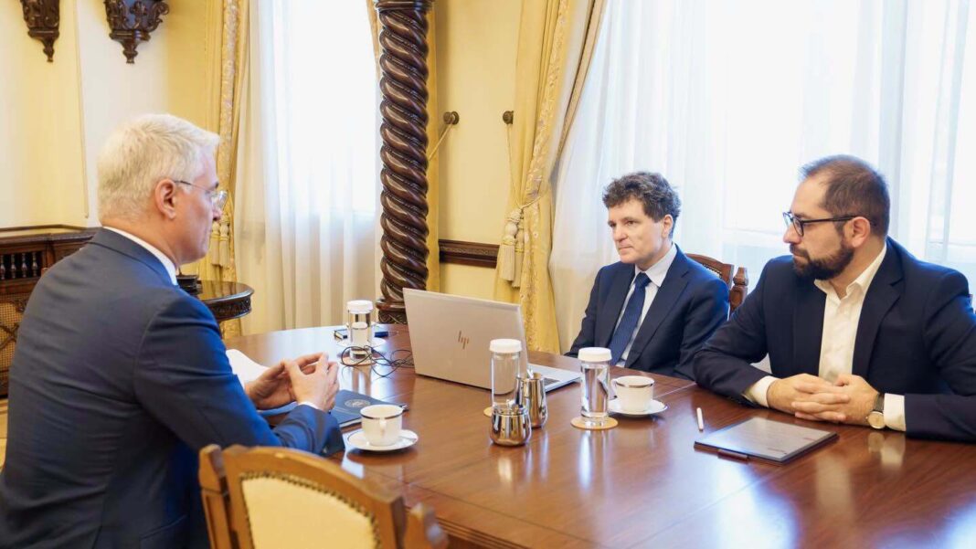 NEWS.ro: Nicuşor Dan, după ce a trecut în revistă împreună cu ministrul Pîslaru stadiul implementării reformelor din PNRR: E esenţial ca orice s-ar întâmpla în zona politică, administraţia să lucreze pentru ca România să primească banii din cadrul acestui program
