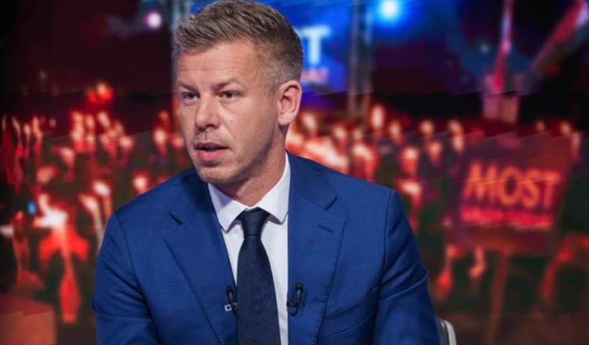 NEWS.ro: Nicuşor Dan: Peter Magyar se defineşte ca pro-european, o să vedem în acţiunile sale viitoare. Cred că putem, aşa, intuitiv, să-l vedem undeva într-o zonă apropiată doamnei Meloni, ca acţiune politică europeană