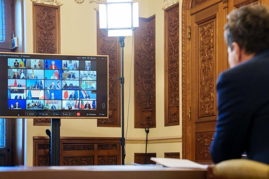 NEWS.ro: Nicuşor Dan, prin videoconferinţă la reuniunea privind Iniţiativa Internaţională pentru Libertatea de Navigaţie în Strâmtoarea Ormuz: Accentul a fost pus pe sprijinirea încetării focului şi asigurarea redeschiderii şi securizării rutelor maritime