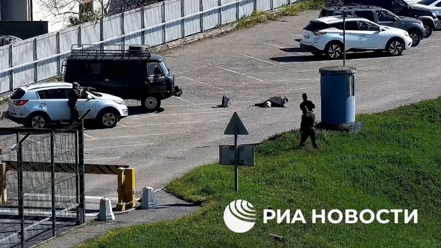 NEWS.ro: O femeie germană, arestată în sudul Rusiei, cu o bombă artizanală în rucsac, care urma să fie declanşată de ”un islamist din Asia Centrală” într-un atac în apropierea unei instalaţii de securitate la Piatigorsk, în Caucaz, din ordinul Ucrainei, anunţă FSB