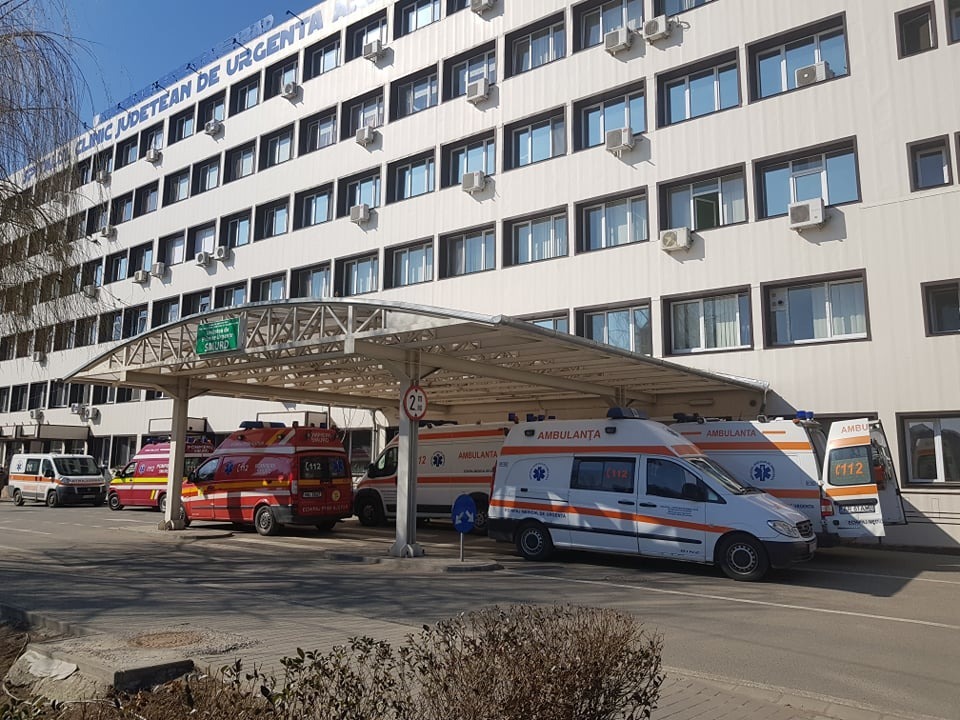 NEWS.ro: Peste 20 de juniori de la echipa Steaua Bucureşti, aflaţi în turneu în Arad, au ajuns la spital cu simptome de toxiinfecţie alimentară