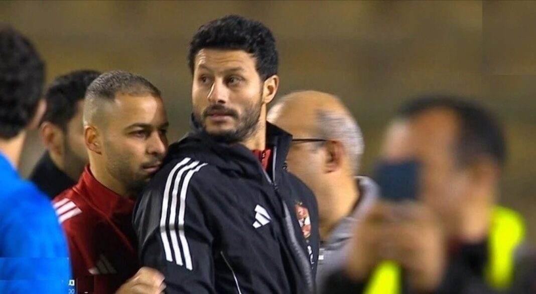 NEWS.ro: Portarul echipei Al-Ahly, Mohamed El-Shenawy, a fost suspendat patru etape pentru că a lovit un arbitru - VIDEO