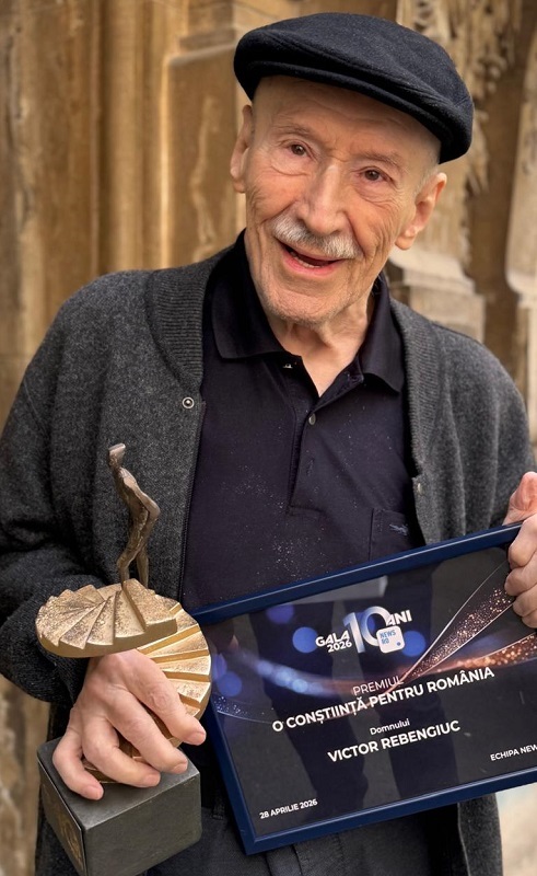 NEWS.ro: Premiul acordat de Agenţia de presă News.ro a ajuns la Victor Rebengiuc: 