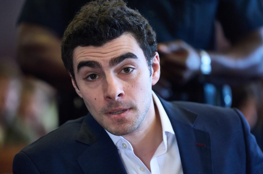 NEWS.ro: Primul proces împotriva lui Luigi Mangione, inculpat de uciderea unui patron al asigurărilor de sănătate americane, stabilit la 8 septembrie, la nivelul statului New York