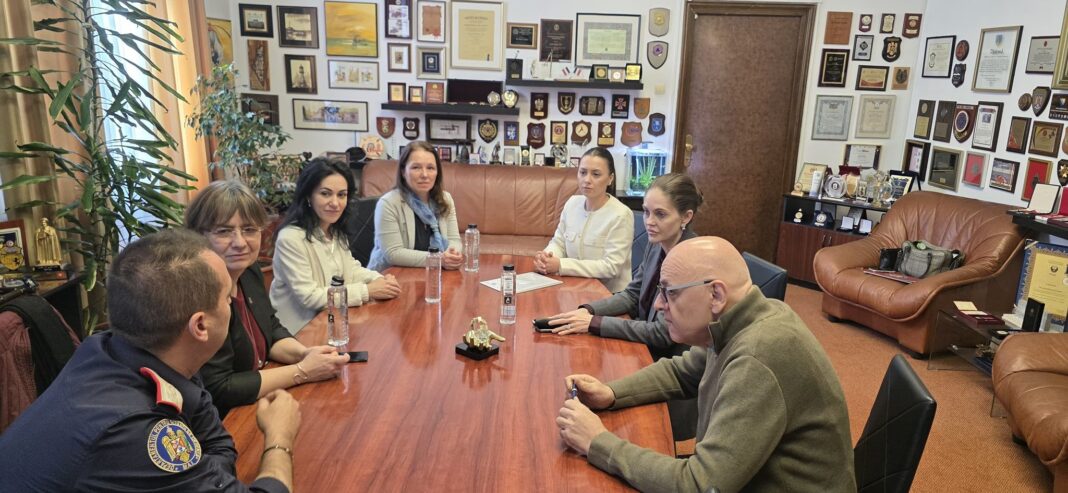 NEWS.ro: Protocol de colaborare între Departamentul pentru Situaţii de Urgenţă şi Ministerul Culturii pentru protejarea patrimoniului în contextul situaţiilor de urgenţă / Se vor organiza programe de instruire adaptate particularităţilor fiecărui domeniu