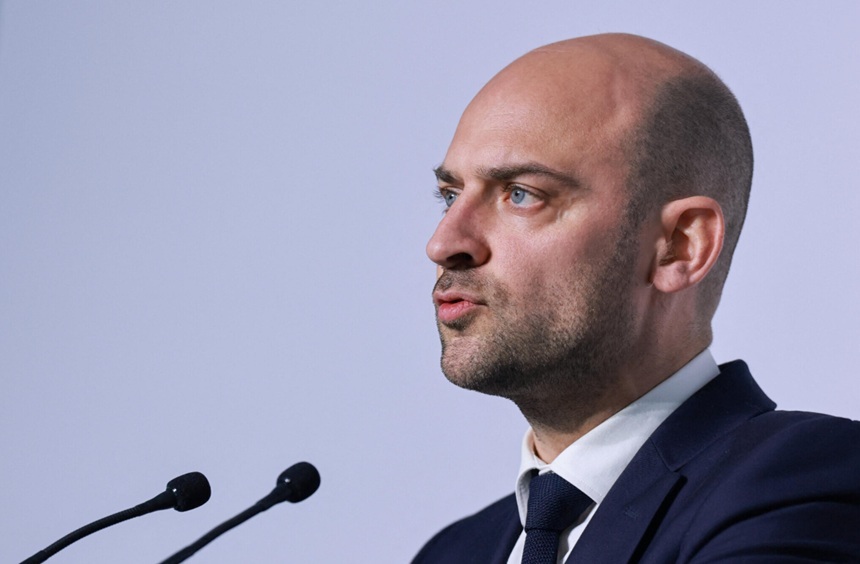 NEWS.ro: Putin ”îşi pierde calul Troian în UE” după înfrângerea lui Orban, apreciază şeful diplomaţiei franceze Jean-Noël Barrot şi-i cere lui Magyar să ridice vetoul Ungariei împotriva ajutării Ucrainei