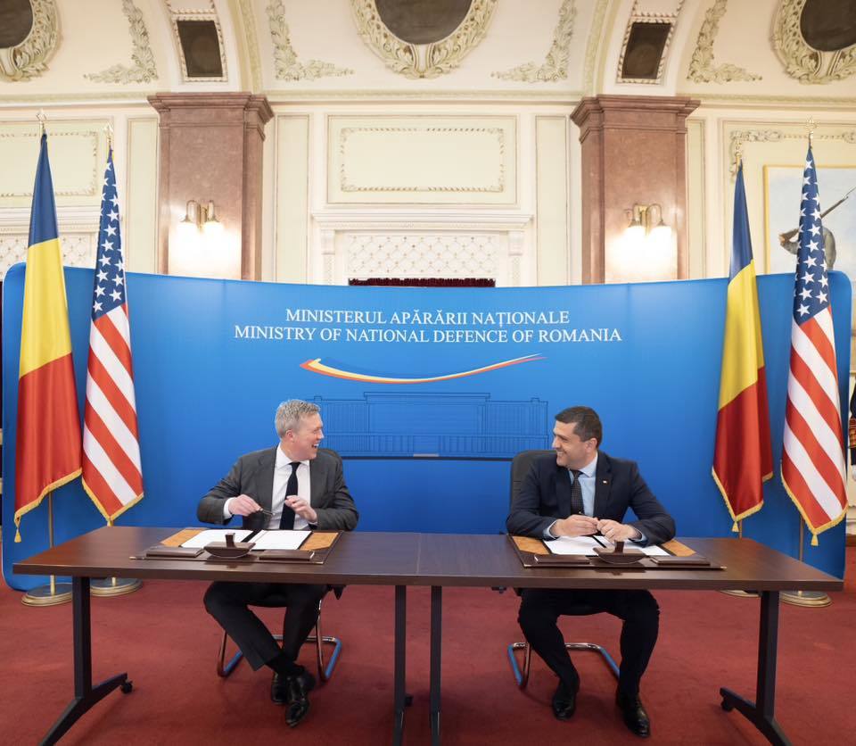NEWS.ro: Radu Miruţă a semnat cu secretarul Forţelor Terestre ale SUA o scrisoare de intenţie pentru cooperarea în domeniul dronelor şi al sistemelor anti-dronă / România, a doua ţară din lume cu acces în timp real la platforma americană Counter-UAS Marketplace