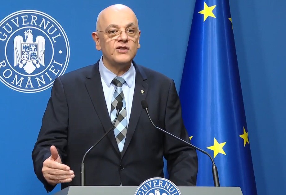 NEWS.ro: Raed Arafat infirmă ”categoric” că există angajări fictive în cadrul DSU: Mi-am exprimat constant disponibilitatea de a coopera cu organele judiciare / Adevărul trebuie stabilit pe baza faptelor, a documentelor şi a cadrului legal, nu prin speculaţii