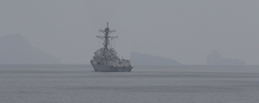NEWS.ro: Şase nave au făcut cale întoarsă în urma blocadei Strâmtorii Hormuz, afirmă armata americană. 10.000 de soldaţi americani sunt implicaţi în operaţiune