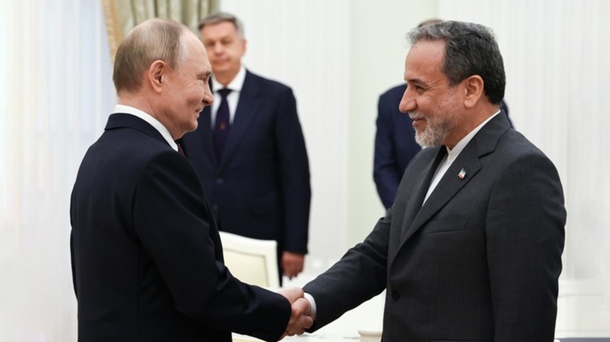 NEWS.ro: Şeful diplomaţiei iraniene Abbas Araghchi urmează să fie primit de Putin la Moscova pentru a-i prezenta un ”raort” despre negocieri şi armistiţiul din Iran