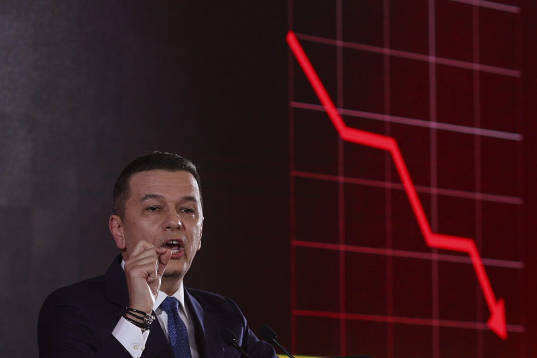 NEWS.ro: Sorin Grindeanu: Cred că mâine sau poimâine vor avea loc consultări în care fiecare partid va spune ceea ce vede ca soluţie pentru deblocarea situaţiei politice/ Ilie Bolojan practic rămâne o perioadă, mai lungă sau mai scurtă, la Palatul Victoria