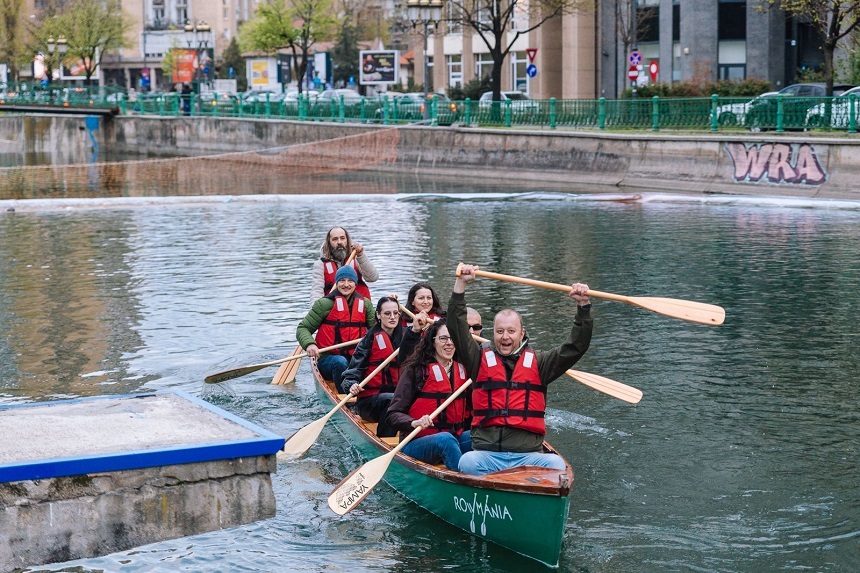 NEWS.ro: „Străzi deschise”, pe Calea Victoriei şi Debarcader Piaţa Naţiunilor Unite - Activităţi dedicate râului Dâmboviţa