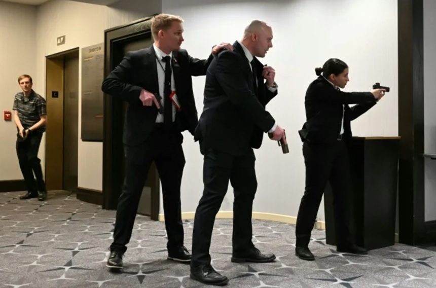 NEWS.ro: Suspectul în atacul de la gala presei de la Washington urmează să fie prezentat luni în faţa justiţiei