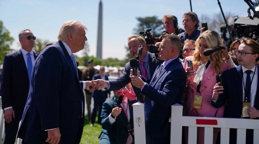 NEWS.ro: Trump evocă, la o ceremonie de Paşte, la Casa Albă, o propunere ”foarte importantă” de încetarea focului cu Iranul