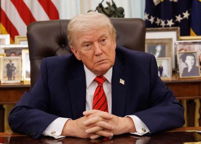 NEWS.ro: Trump spune că Iranul ”a încercat să fie puţin şmecher”, în timp ce negocierile continuă”