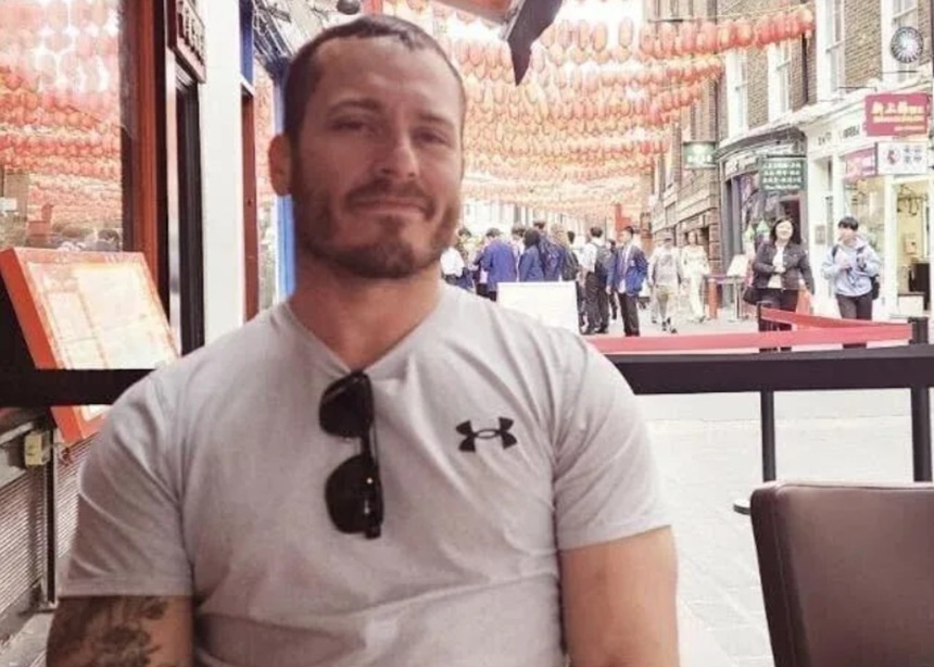 NEWS.ro: Un militar american, Gannon Ken Van Dyke, de 38 de ani, inculpat de fraudă după ce a încasat 409.881 dolari pariind pe căderea lui Maduro. Staţionat la Fort Bragg, a participat la planificarea şi executarea operaţiunii de capturare