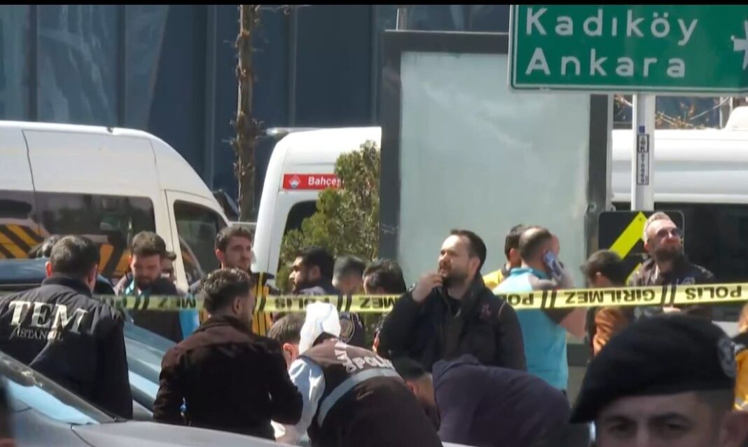 NEWS.ro: UPDATE - Două persoane au murit într-un schimb de focuri lângă consulatul israelian din Istanbul - FOTO, VIDEO