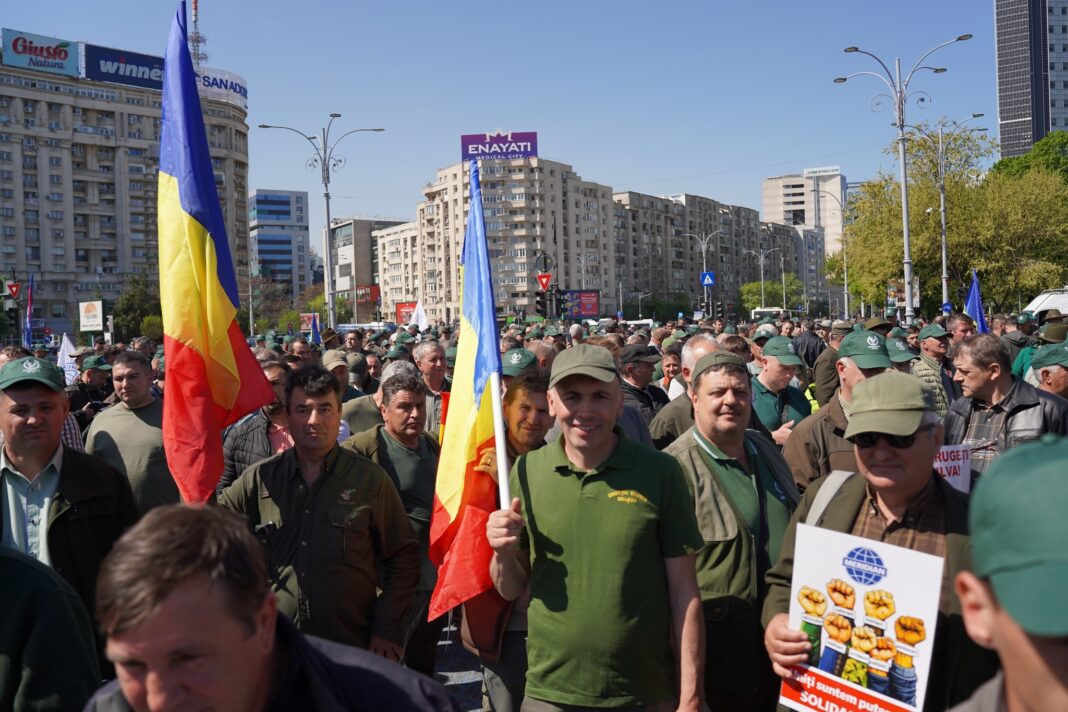 NEWS.ro: UPDATE - Ministrul Mediului anunţă că Hotărârea de Guvern privind reorganizarea Romsilva nu se suspendă, o decizie în acest sens fiind obţinută în primă instanţă  / Federaţia Silva anunţă că va continua demersurile / Precizările ministerului