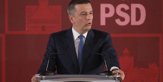 NEWS.ro: UPDATE - Sorin Grindeanu: Mai bine o opoziţie cu voce, decât o guvernare cu capul plecat! / PSD nu mai poate fi ţinut captiv în timp ce se distruge sistematic baza noastră socială / Mitul ”eroului salvator” nu ţine de foame  - VIDEO