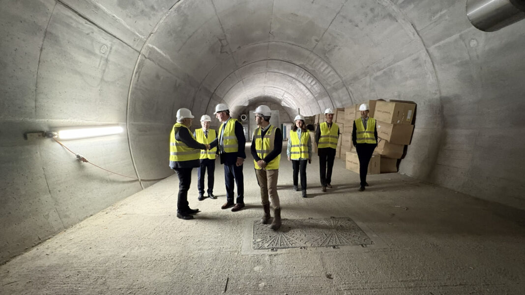 NEWS.ro: Vicepreşedintele BEI, vizită pe şantierul Autostrăzii Sibiu - Piteşti / Ioannis Tsakiris: Această autostradă nu este doar o prioritate naţională, ci şi o conexiune europeană vitală