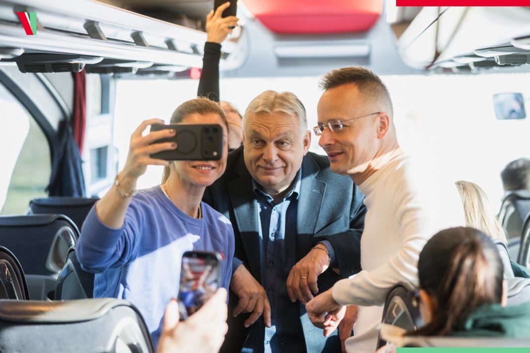 NEWS.ro: Viktor Orban şi-a oferit demisia din funcţia de preşedinte al Fidesz. Partidul va decide în iunie, la congres, dacă o va accepta