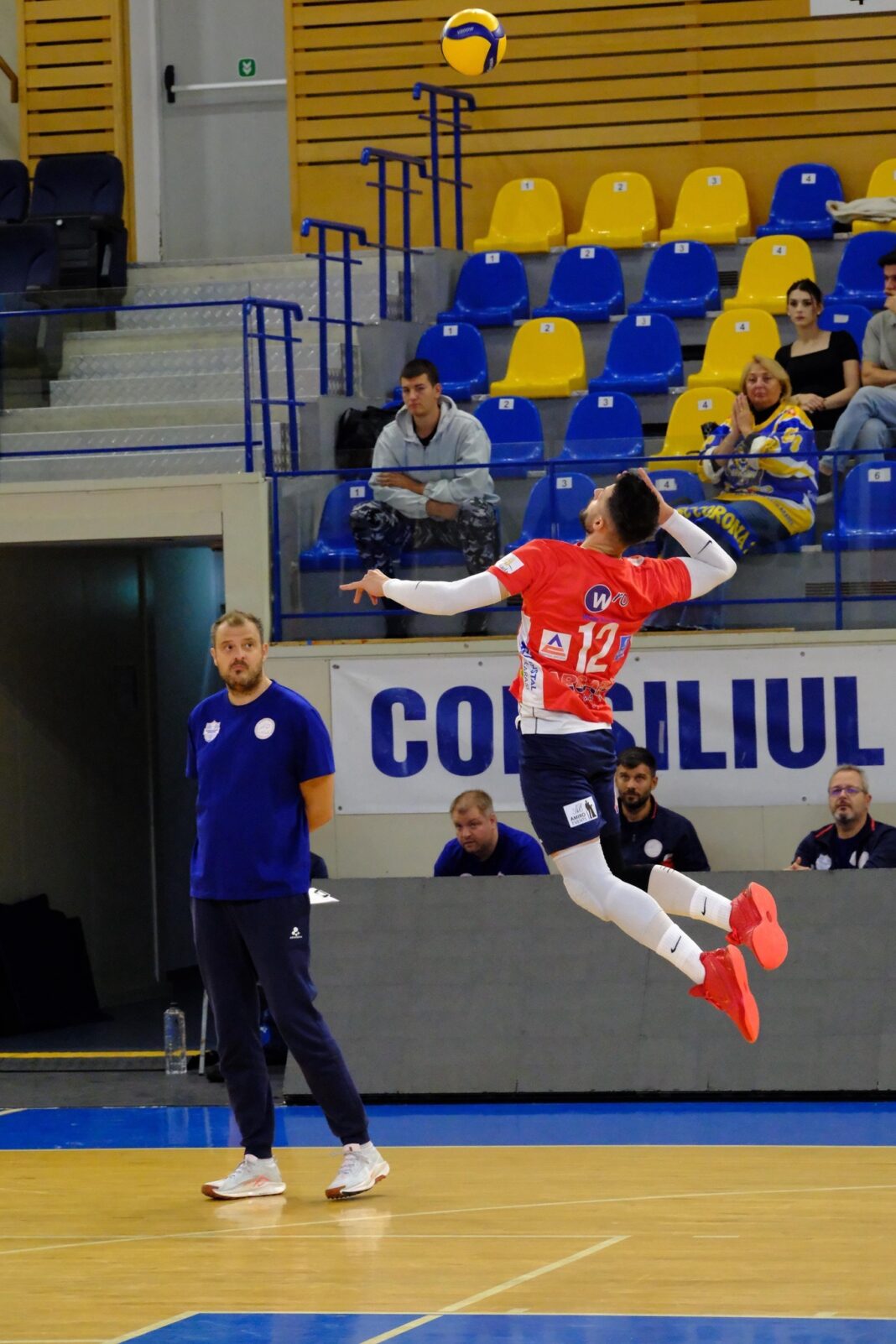NEWS.ro: Volei masculin: Arcada Galaţi – SCM Zalău, scor 3-2, în primul meci al semifinalei Diviziei A