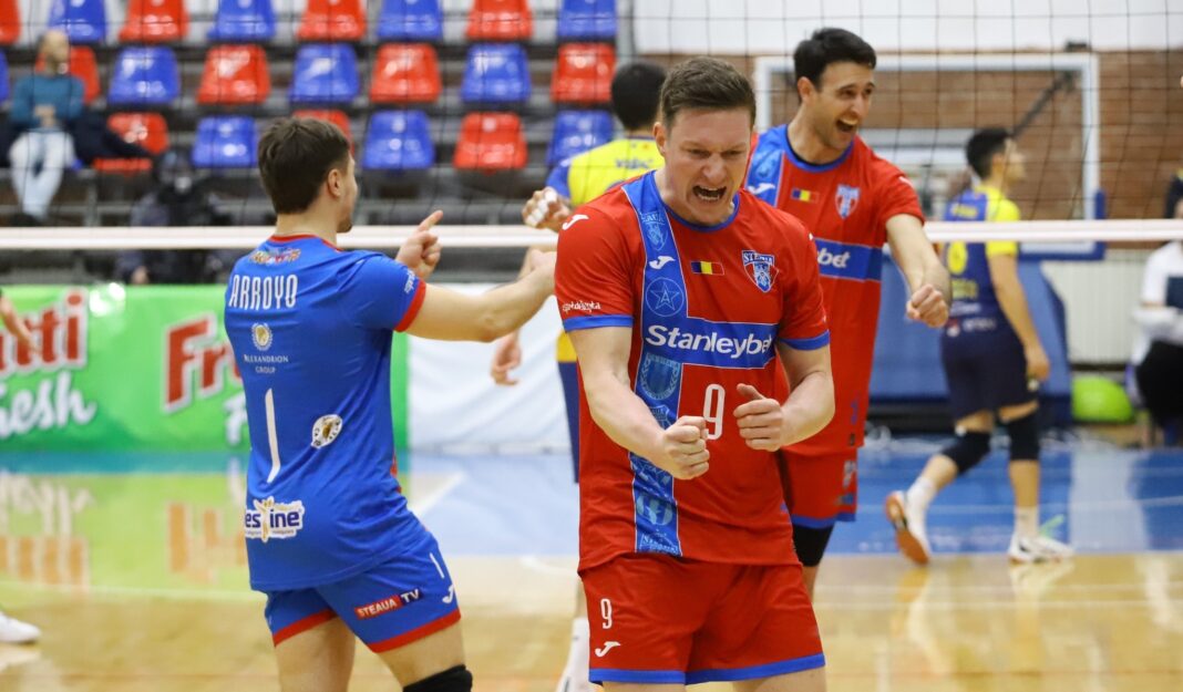 NEWS.ro: Volei masculin: Steaua Bucureşti şi Arcada Galaţi, primele semifinaliste ale Diviziei A