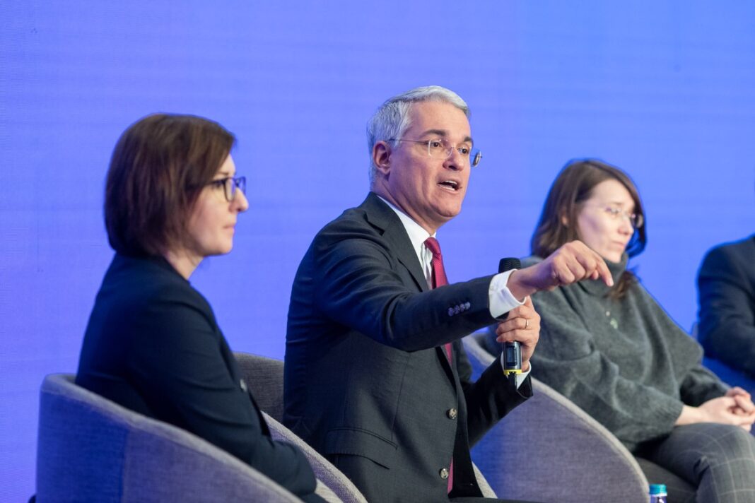 Nicușor Dan se întâlnește luni cu ministrul Investițiilor / Dragoș Pîslaru: ”10 miliarde de Euro. Asta e suma pe care trebuie s-o aducem în țară prin proiectele PNRR până în 31 august 2026” / România nu a încheiat încă 14 reforme critice din PNRR