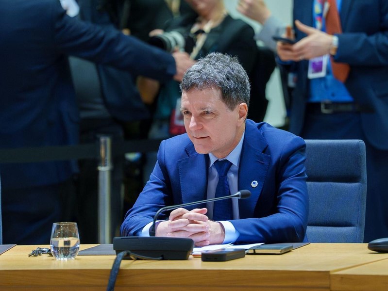 Nicuşor Dan spune că nu a primit oficial demisiile miniștrilor PSD: „Se va întâmpla ceva săptămâna viitoare”