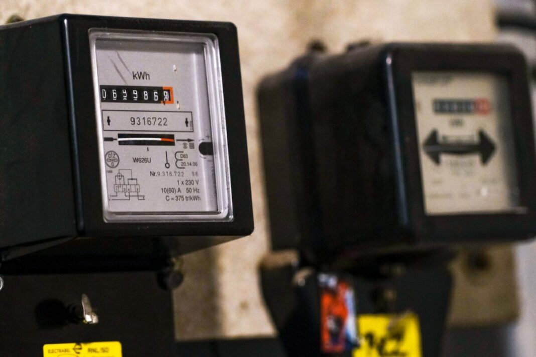 Nivelul ridicat al preţurilor la energie în orele de vârf este o provocare pentru România / Soluțiile sunt clare: creșterea producției interne, investiții în capacități de stocare – secretar de stat