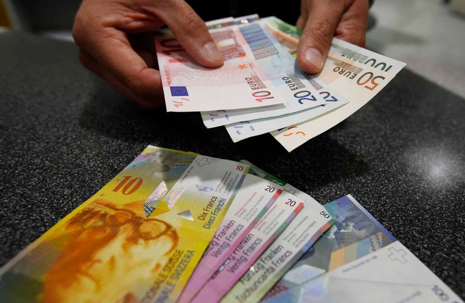 O familie de elvețieni renunță la o avere de peste 16 milioane de euro: „Este nepotrivit în lumea de astăzi să trăim în lux”