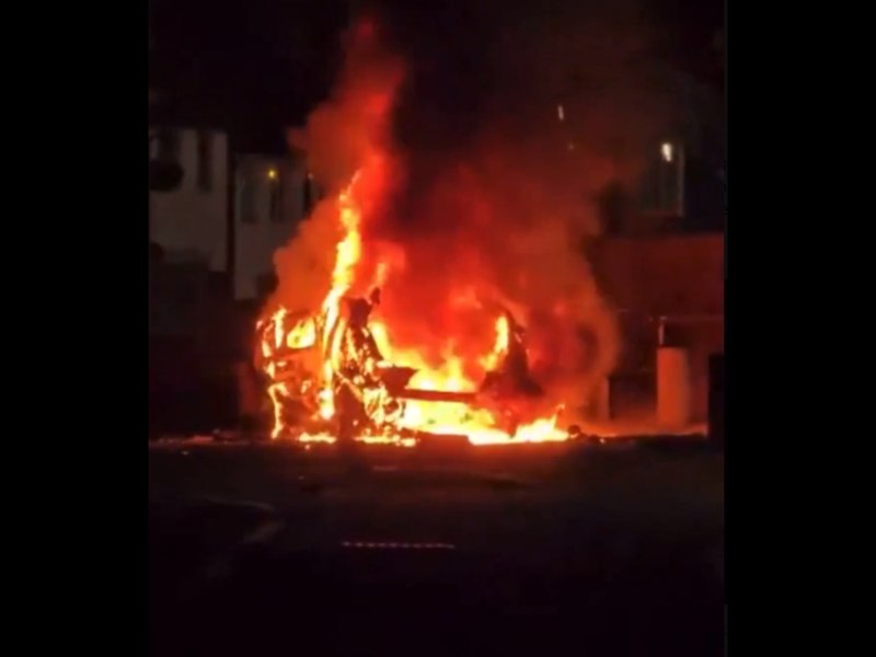 O mașină-capcană a explodat lângă o secție de poliție din Irlanda de Nord. Autoritățile consideră că ar fi „opera Noii IRA”