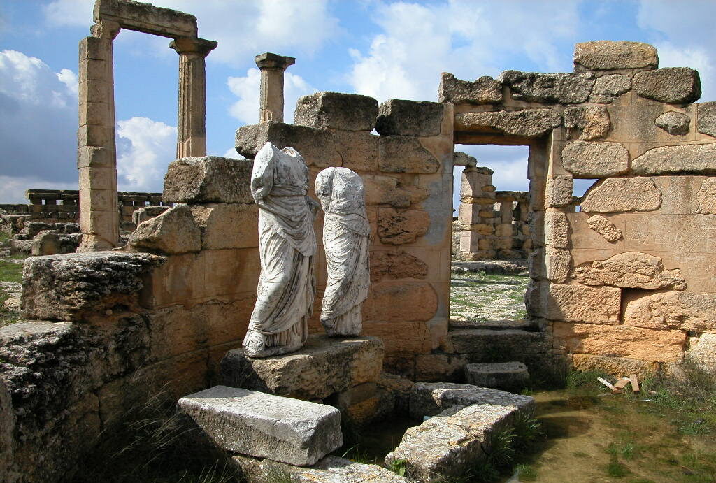 O statuie de doi metri a zeiţei Atena, cu o vechime de 2.000 de ani, descoperită în Turcia