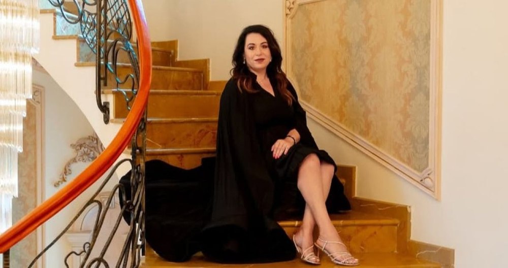Oana Roman, supărată pe vecinii vilei unde își petrecea vacanța: „V-am stropit?”