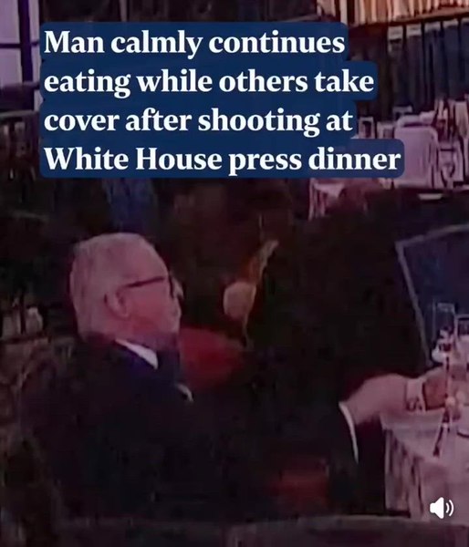 „Omul cu salata” face senzație după incidentul armat de la Washington. A rămas calm și a continuat să mănânce în timpul haosului