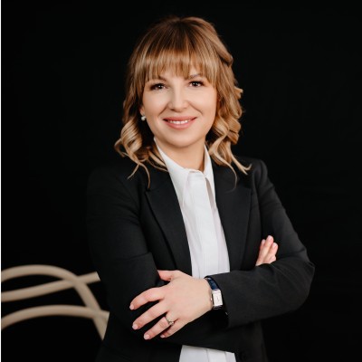 OSCAR Downstream anunţă schimbări în echipa de management. Silvia Ene, fost executiv la OMV Petrom, preia funcţia de Chief Operating and Strategy Officer. „Cred într-un model de leadership bazat pe responsabilitate clară, autonomie şi încredere”